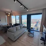 Sky Tower L 19 Pietro L Wanna Z Widokiem Na Apartment *