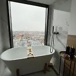 Sky Tower L 19 Pietro L Wanna Z Widokiem Na *