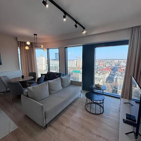 Sky Tower L 19 Pietro L Wanna Z Widokiem Na Apartmán *
