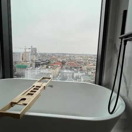 Sky Tower L 19 Pietro L Wanna Z Widokiem Na