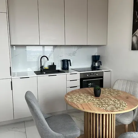 Appartamento Sky Tower L 19 Pietro L Wanna Z Widokiem Na Katowice