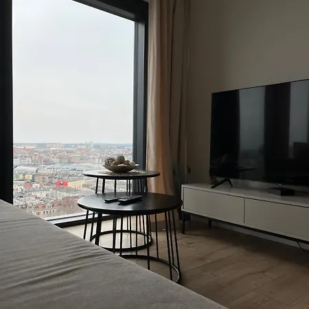 Sky Tower L 19 Pietro L Wanna Z Widokiem Na * Katovice