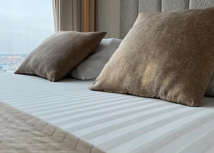 Sky Tower L 19 Piętro L Wanna Z Widokiem Na * Katowice