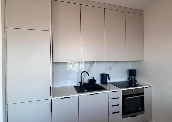 Sky Tower L 19 Pietro L Wanna Z Widokiem Na * Kattowitz