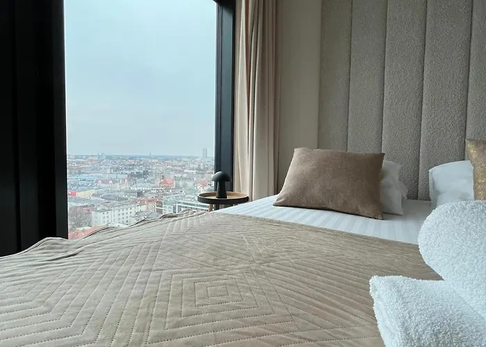 Sky Tower L 19 Pietro L Wanna Z Widokiem Na Kattowitz