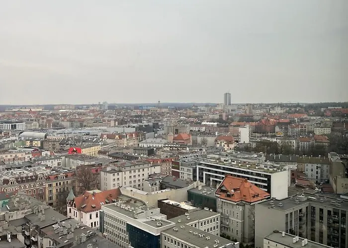 Sky Tower L 19 Pietro L Wanna Z Widokiem Na Kattowitz