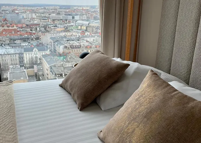 Apartment Sky Tower L 19 Pietro L Wanna Z Widokiem Na Kattowitz